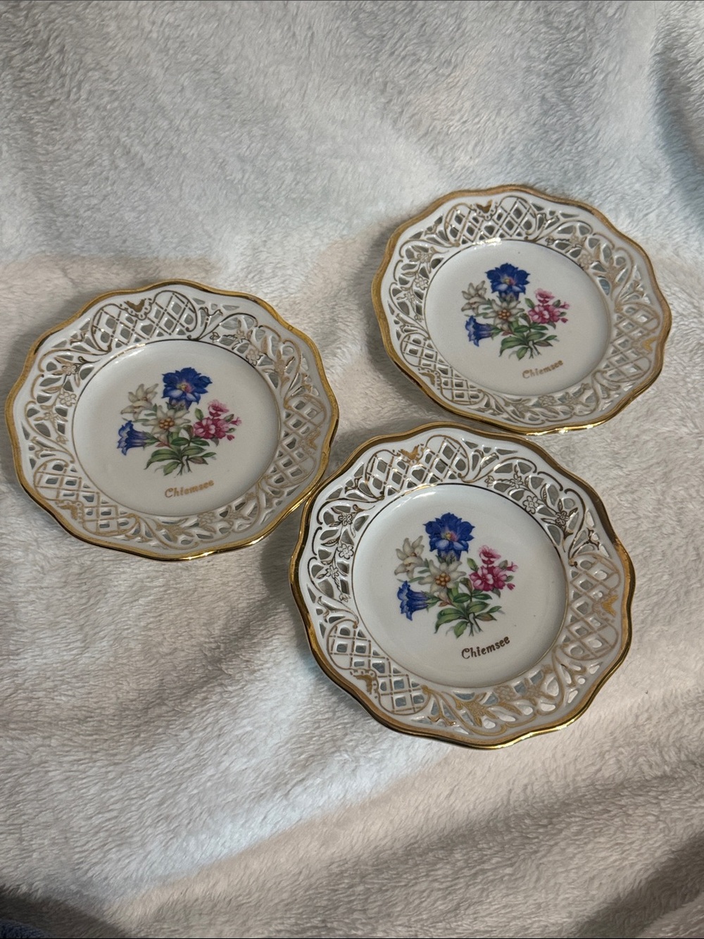 Vintage Schumann Arzberg Bavaria Reticulated Plates. Set of 3.  Chinese Germany